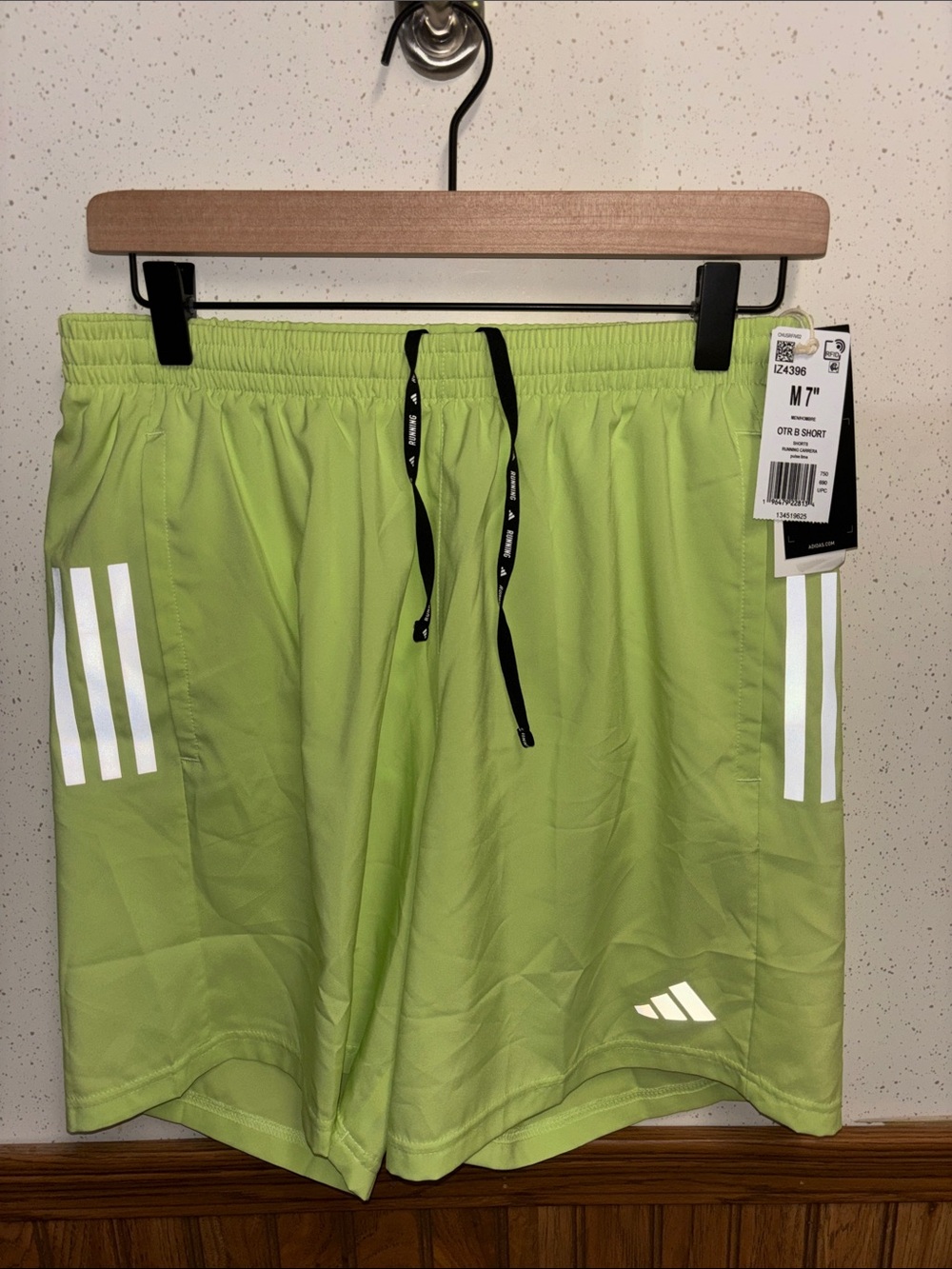 adidas - NWT - Lime Green Men's Athletic Shorts (size Medium)
